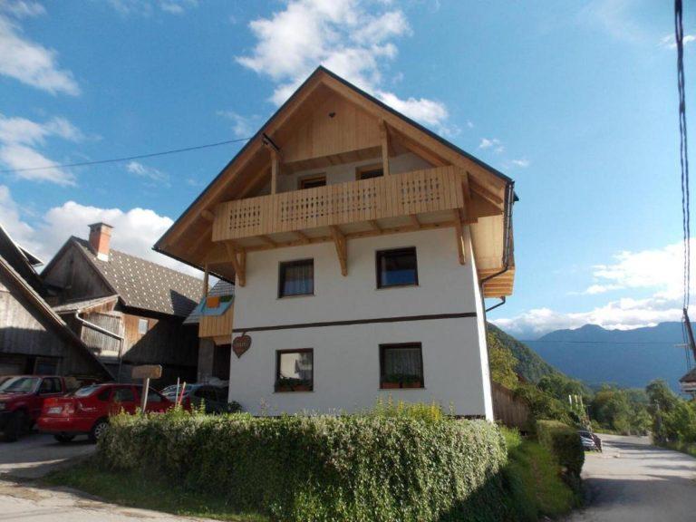 turisticna-kmetija-ivanka-cvetek-bohinj-zunanjost
